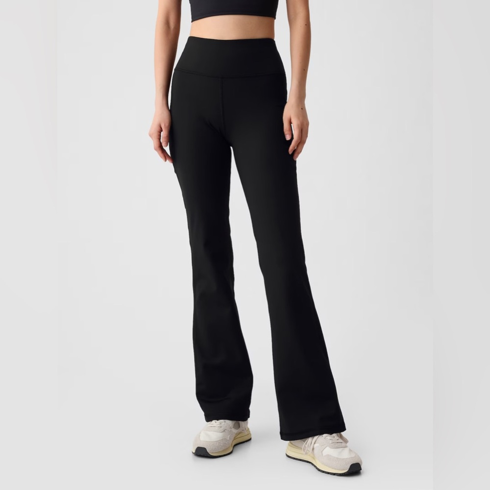 GapFit Sky High Rise Power Flare Leggings NWT